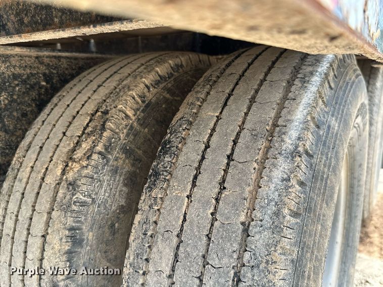 image for item MB9607 2010 Hillsboro 731T  equipment trailer