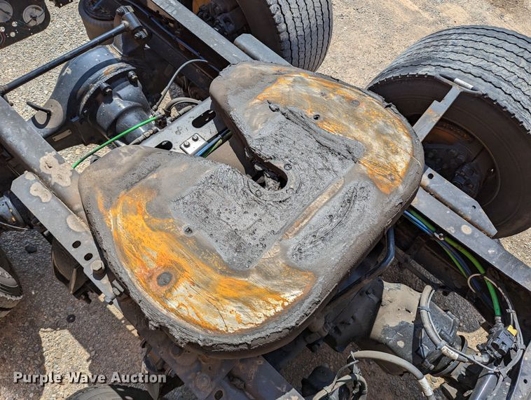 image for item MN9973 2020 Freightliner Cascadia 126  semi truck