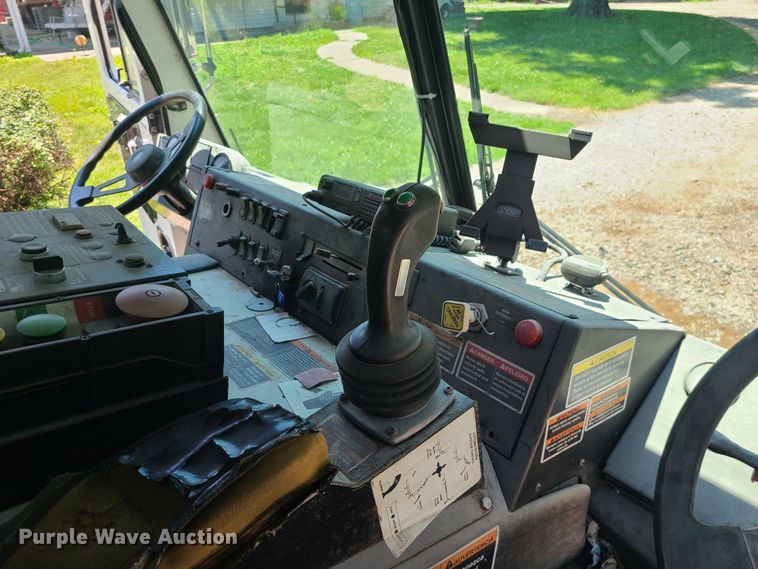 image for item MO9874 2011 Mack LEU  refuse truck