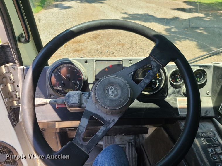 image for item MO9874 2011 Mack LEU  refuse truck