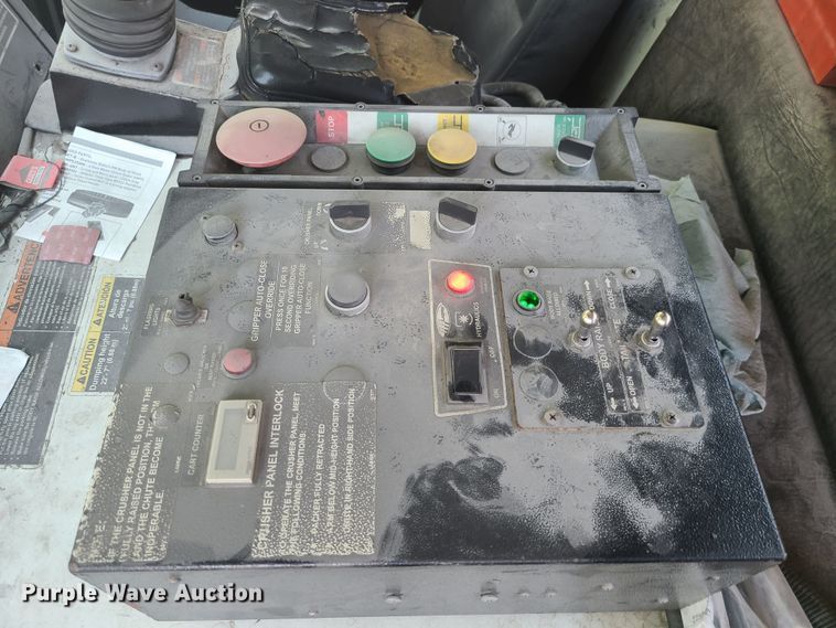 image for item MO9874 2011 Mack LEU  refuse truck