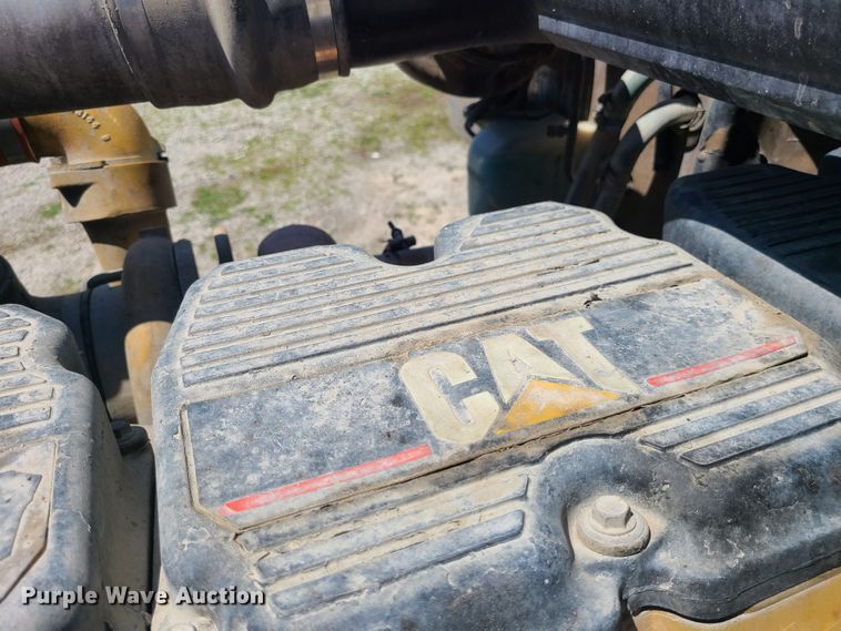 image for item MO9884 2001 Peterbilt 378  semi truck