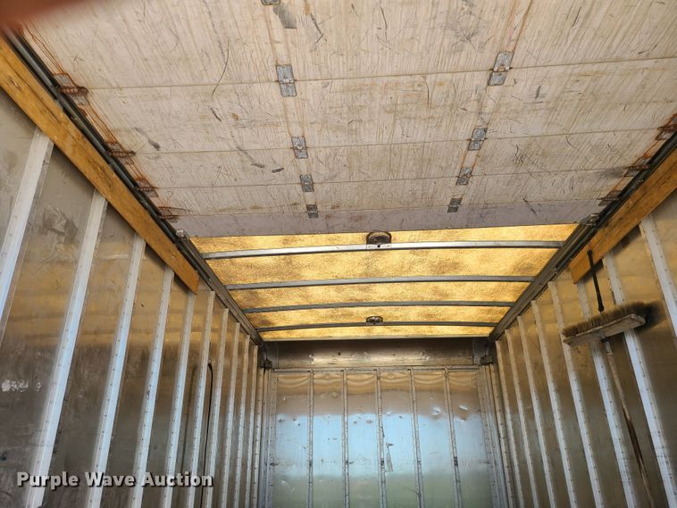 image for item MO9885 1998 Mitsubishi Fuso FE  box truck