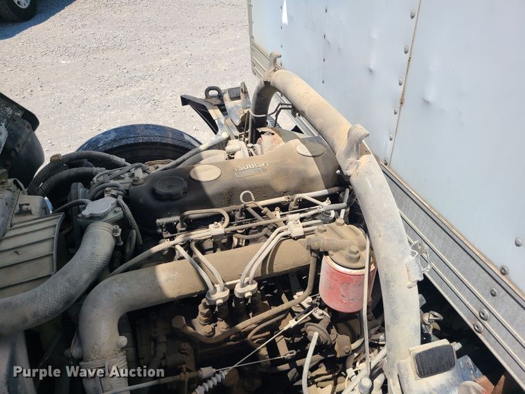 image for item MO9885 1998 Mitsubishi Fuso FE  box truck