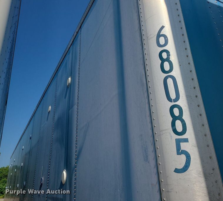 image for item MO9888 2000 Wabash  dry van trailer