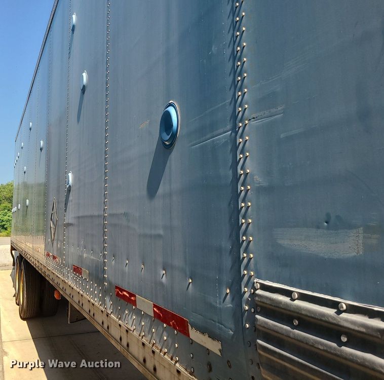 image for item MO9888 2000 Wabash  dry van trailer