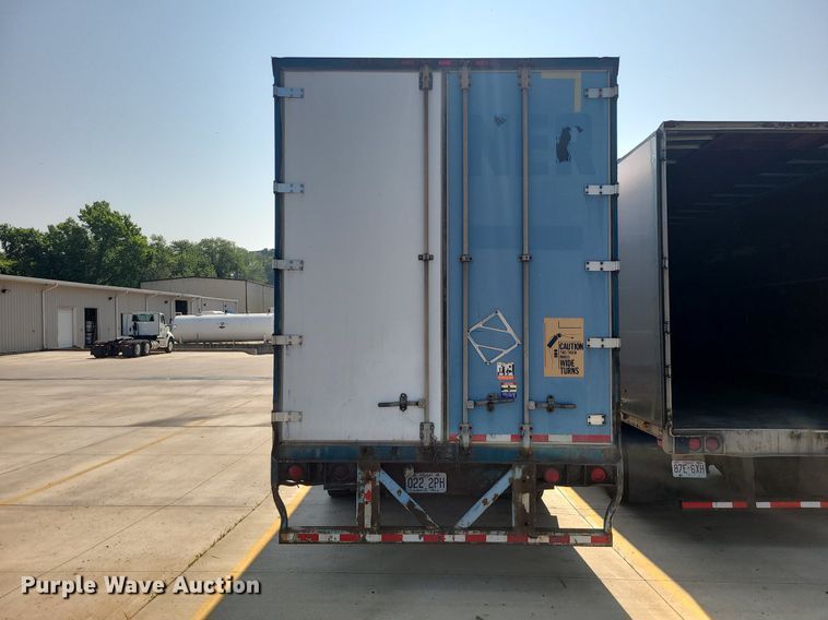 image for item MO9888 2000 Wabash  dry van trailer