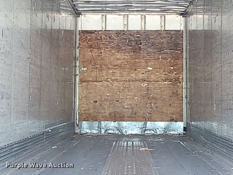 image for item MO9888 2000 Wabash  dry van trailer
