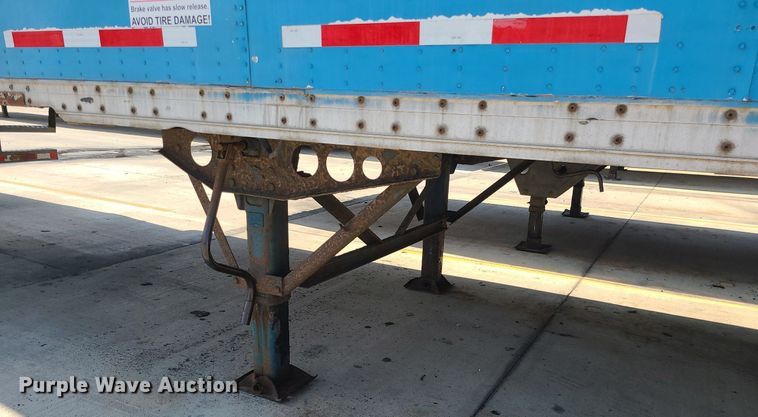 image for item MO9888 2000 Wabash  dry van trailer
