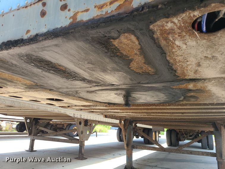 image for item MO9888 2000 Wabash  dry van trailer