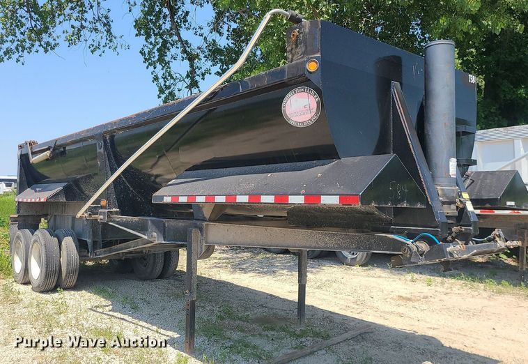 image for item MO9901 2016 CTS end dump trailer