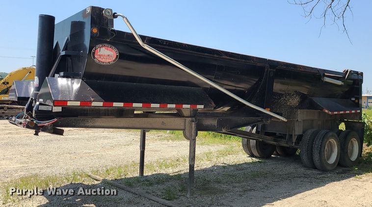 image for item MO9901 2016 CTS end dump trailer