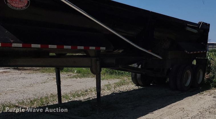image for item MO9901 2016 CTS end dump trailer
