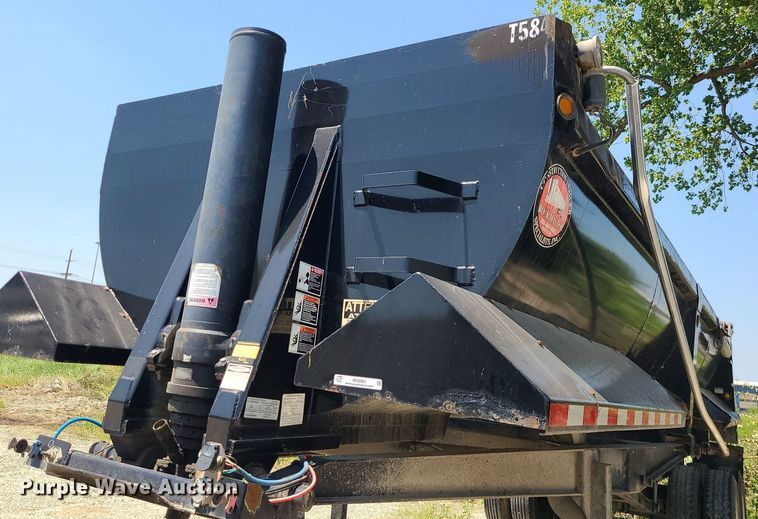 image for item MO9901 2016 CTS end dump trailer