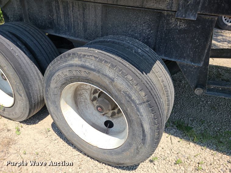 image for item MO9901 2016 CTS end dump trailer