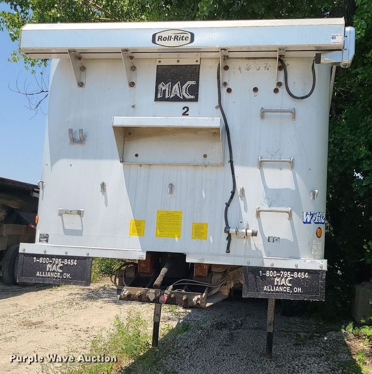 image for item MO9902 2001 MAC  end dump trailer