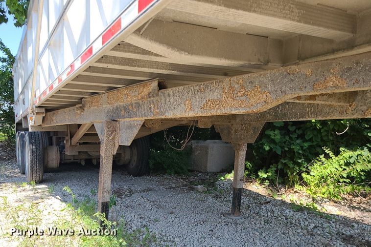 image for item MO9902 2001 MAC  end dump trailer