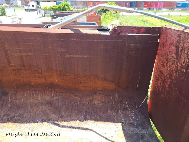 image for item MO9903 2012 MAC  end dump trailer