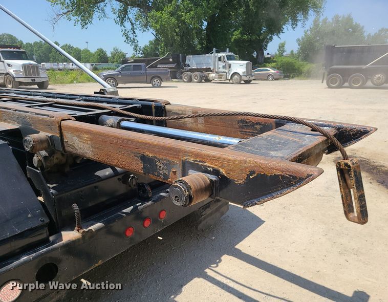 image for item MO9918 1988 Mack Superliner RW700  roll-off container truck