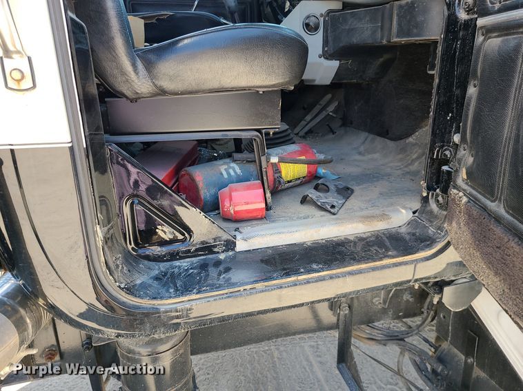 image for item MO9918 1988 Mack Superliner RW700  roll-off container truck