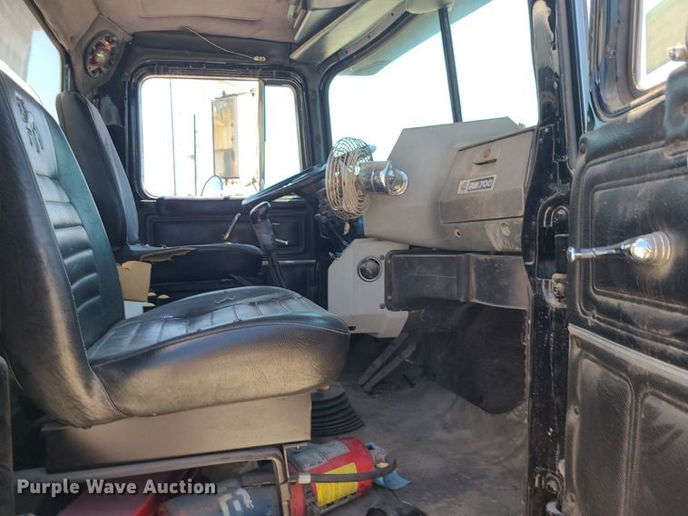 image for item MO9918 1988 Mack Superliner RW700  roll-off container truck