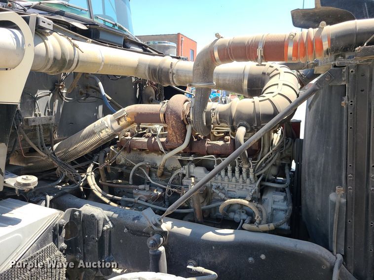 image for item MO9918 1988 Mack Superliner RW700  roll-off container truck