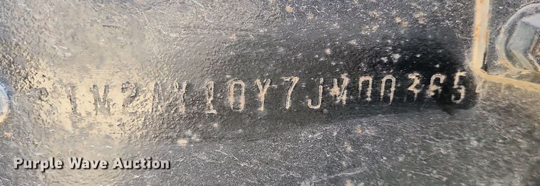 image for item MO9918 1988 Mack Superliner RW700  roll-off container truck