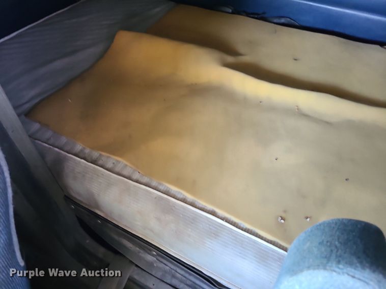 image for item MO9919 2007 Kenworth T800  semi truck