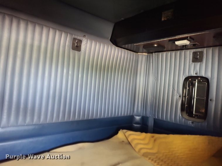 image for item MO9919 2007 Kenworth T800  semi truck