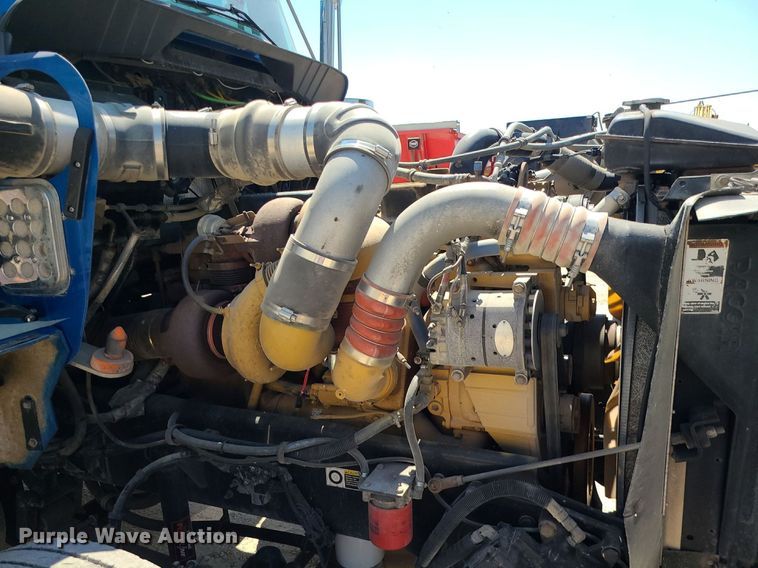 image for item MO9919 2007 Kenworth T800  semi truck