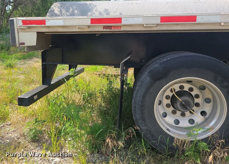 image for item MO9927 2019 Transcraft 554C  flatbed trailer