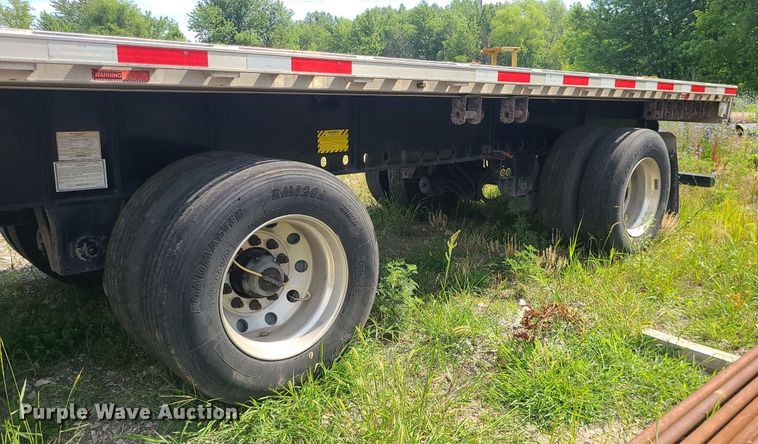 image for item MO9927 2019 Transcraft 554C  flatbed trailer