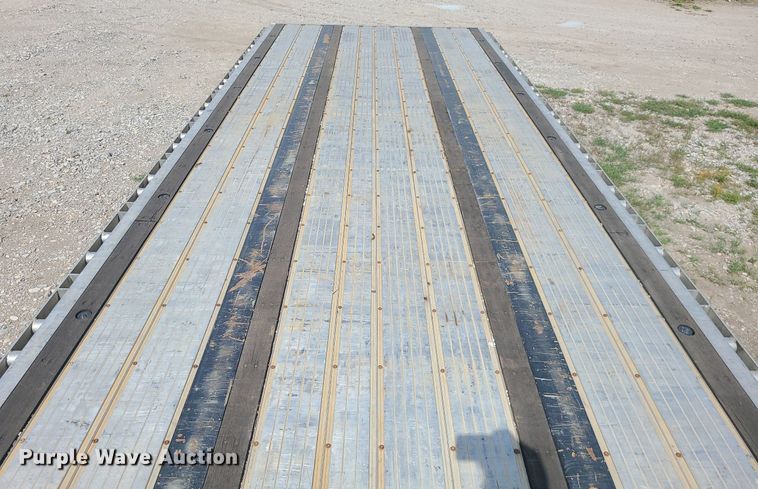 image for item MO9927 2019 Transcraft 554C  flatbed trailer