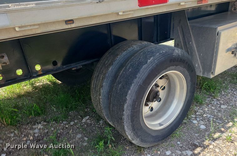 image for item MO9927 2019 Transcraft 554C  flatbed trailer