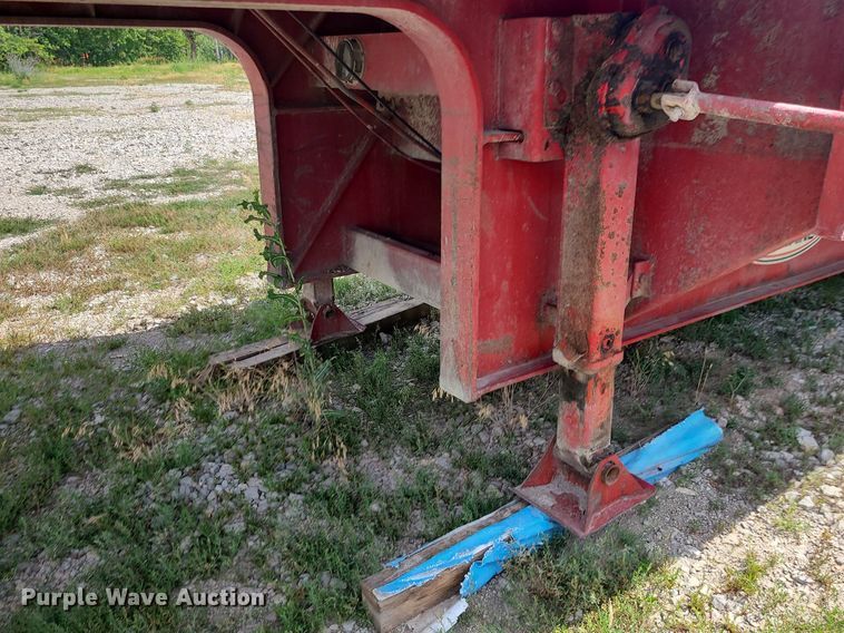 image for item MO9931 1990 Fontaine DFT-4-8048A  drop deck trailer