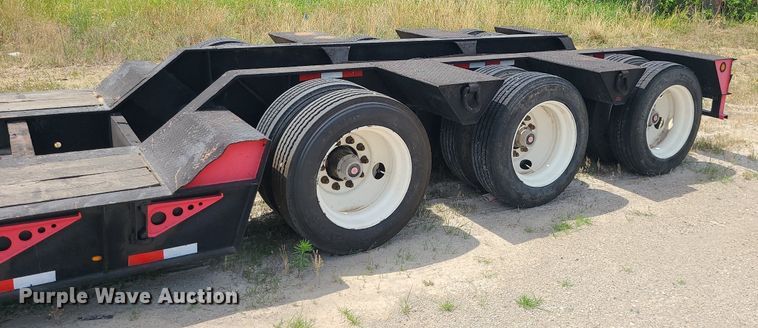 image for item MO9932 2005 Pitts  lowboy equipment trailer