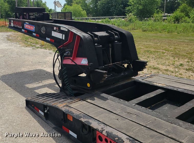 image for item MO9932 2005 Pitts  lowboy equipment trailer