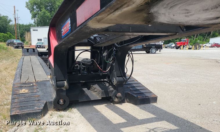 image for item MO9932 2005 Pitts  lowboy equipment trailer