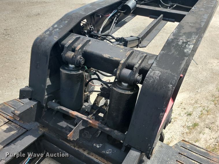 image for item MO9932 2005 Pitts  lowboy equipment trailer