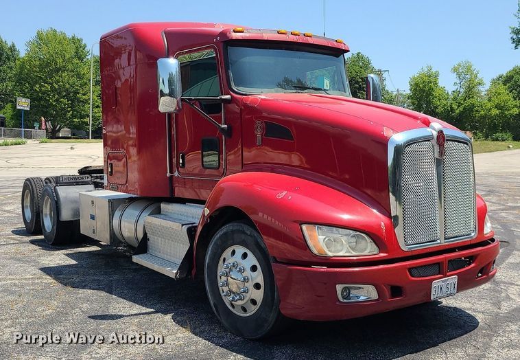 image for item MO9961 2013 Kenworth T660  semi truck