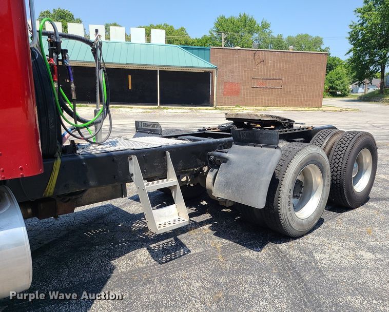 image for item MO9961 2013 Kenworth T660  semi truck