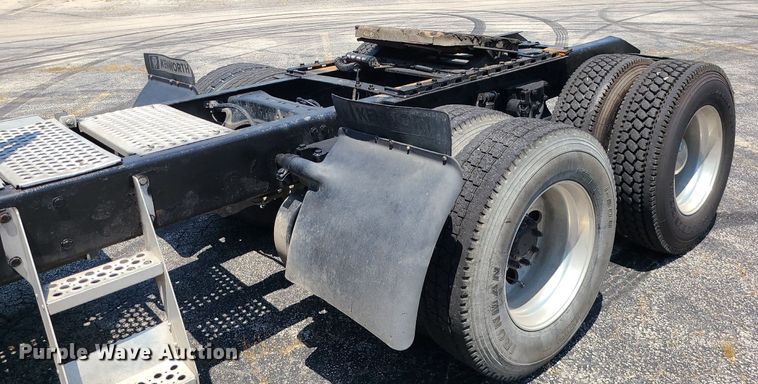 image for item MO9961 2013 Kenworth T660  semi truck