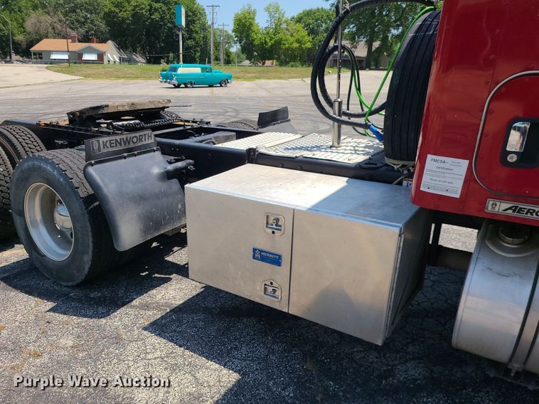 image for item MO9961 2013 Kenworth T660  semi truck