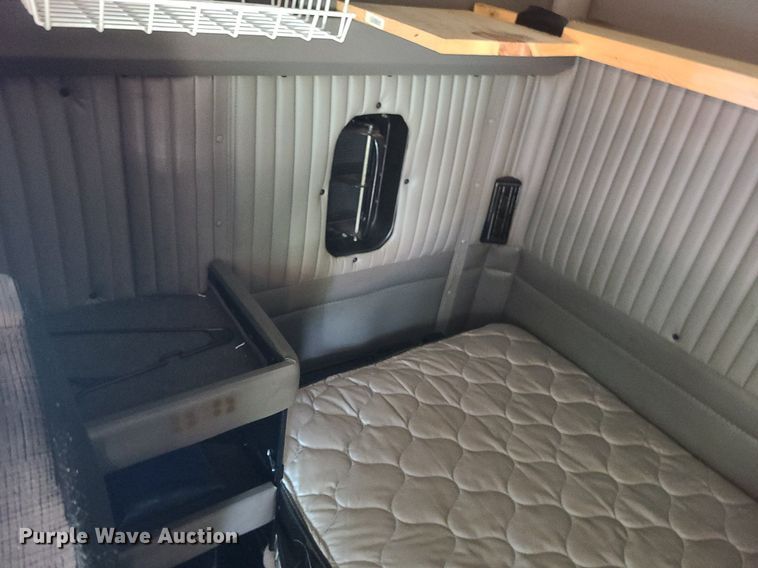 image for item MO9961 2013 Kenworth T660  semi truck