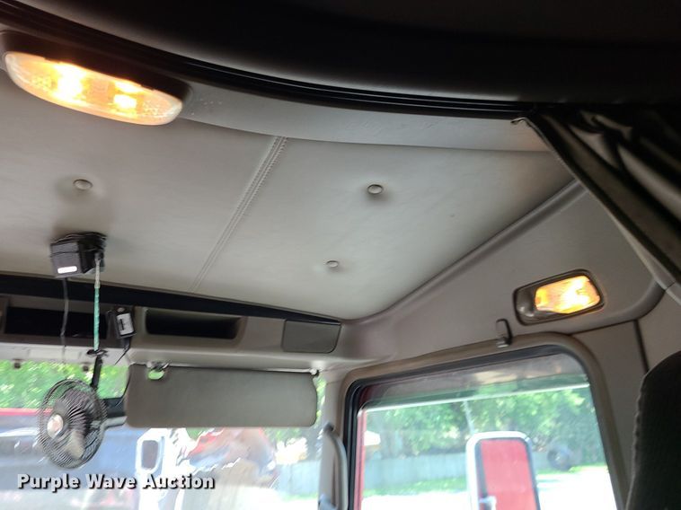 image for item MO9961 2013 Kenworth T660  semi truck