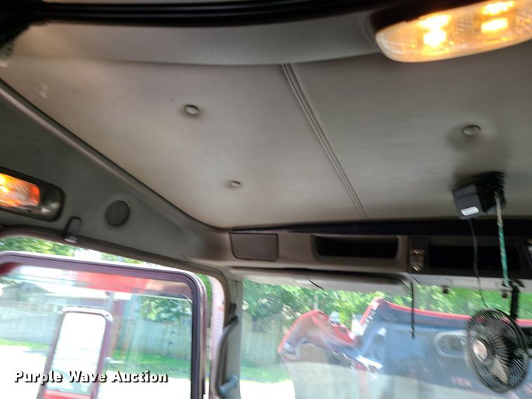 image for item MO9961 2013 Kenworth T660  semi truck