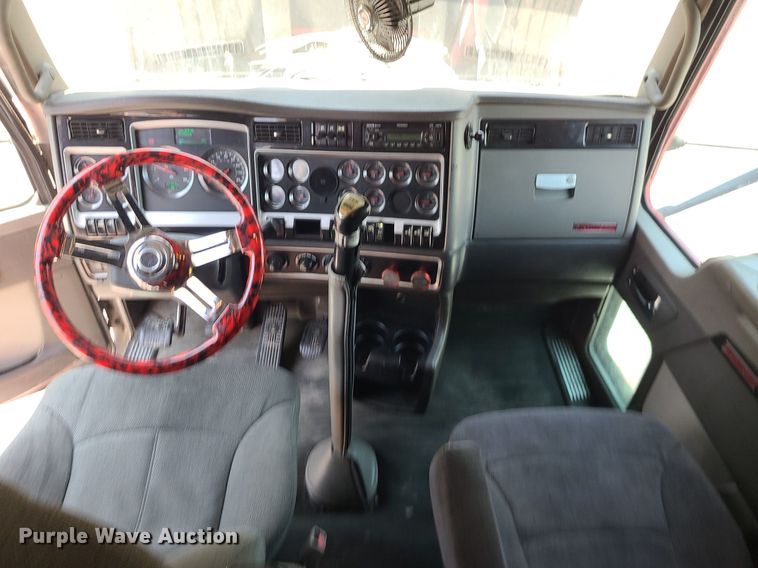 image for item MO9961 2013 Kenworth T660  semi truck