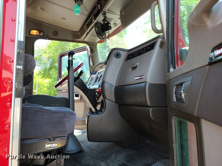 image for item MO9961 2013 Kenworth T660  semi truck