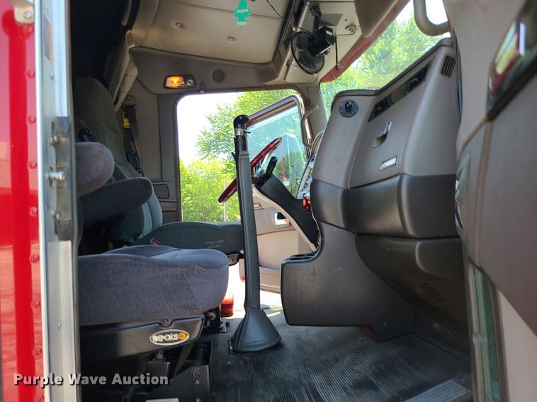 image for item MO9961 2013 Kenworth T660  semi truck