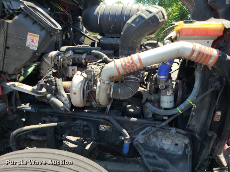 image for item MO9961 2013 Kenworth T660  semi truck